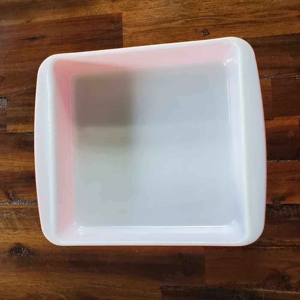 Pyrex Flamingo Pink Square Baking Dish
